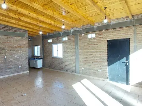 Local en Alquiler en Centenario, $ 1.000.000