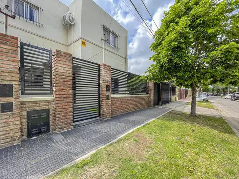 Hermosa casa de 2 dormitorios en Fisherton