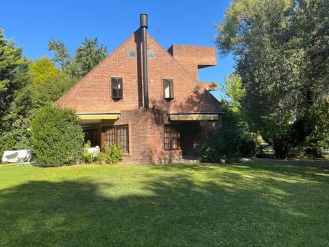 Casa en Alquiler de 3 dormitorios