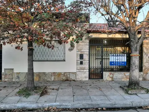 ALQUILER CASA DE 2 DORMITORIOS