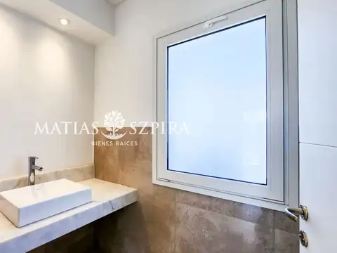 7 AMBIENTES O MAS | Colectora Norte Acceso Oeste Km 47