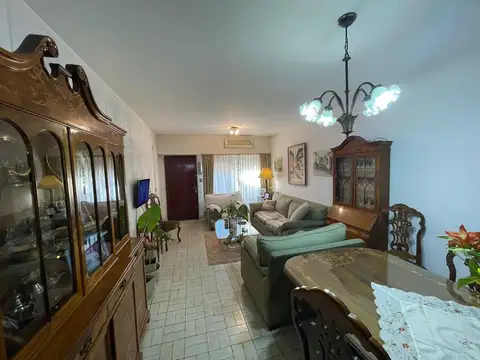 Casa en Venta en Villa Sarmiento, USD 165.000