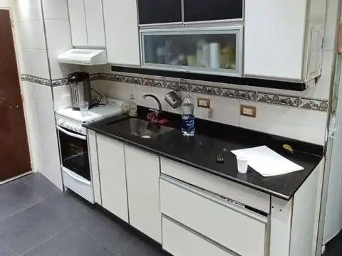 Departamento en Venta en Flores, USD 170.000