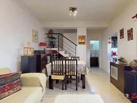 Depto Tipo Casa en Venta de 3 ambientes