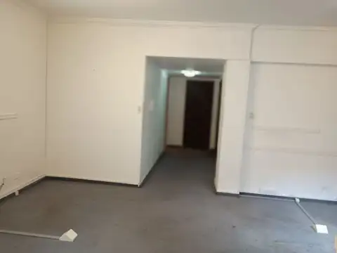 Oficina 2 ambientes con 1 baño