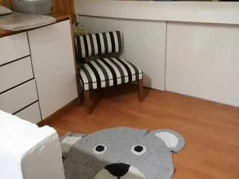 DUPLEX INMEJORABLE   MUY BONITO  CON COCHERA Y PATIO  