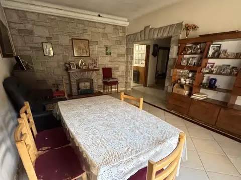 Depto Tipo Casa en Venta en Velez Sarsfield, USD 185.000