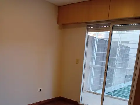 Departamento en Alquiler en Republica De La Sexta, $ 650.000