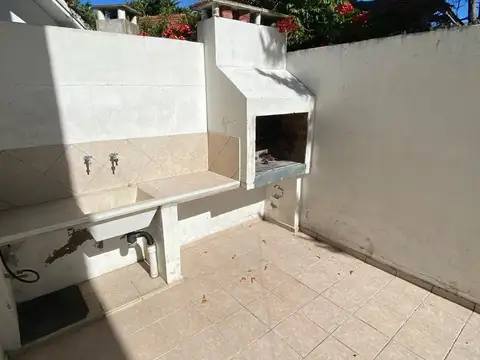 Dúplex al fondo de 4 ambientes para 6 personas - Mar Del Tuyu (202020)