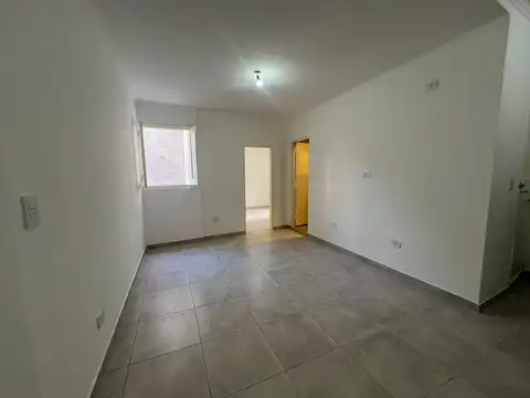 Del Valle Iberlucea  al 3000