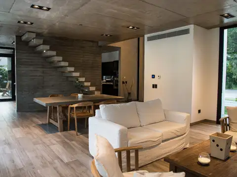 Autopista Acceso Oeste 100