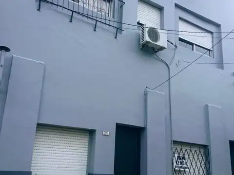 DEPTO T/ CASA 2 AMB C/ ENTREPISO PB AL FRENTE C/ENTRADA INDEPENDIENTE  (“SIN EXPENSAS”)