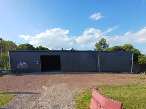 Alquiler Galpón 240 m2 a pasos de Interbalnearia