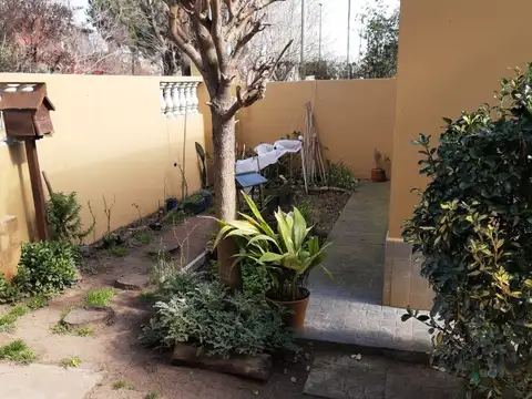 Calle 31 e/ 9 y 10 900