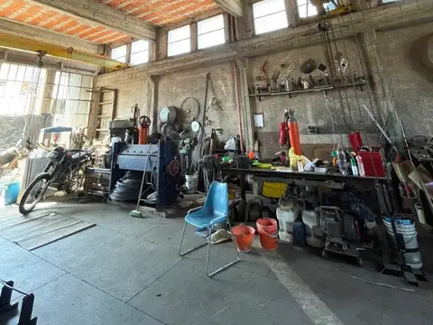 Galpon en Venta 8,66  mts Frente