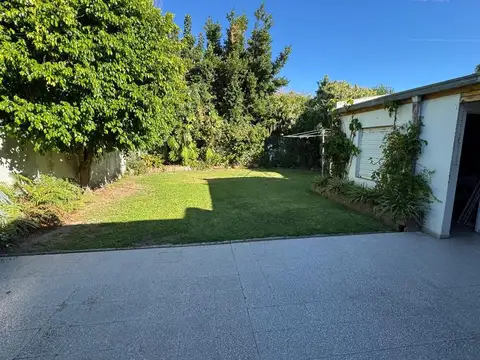 Calle 519 Bis entre 7 y 8 1200