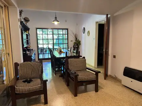 Calle 519 Bis entre 7 y 8 1200