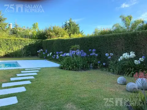 Casa 5 ambientes con 3 baños