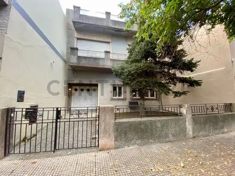 Venta casa 4amb en Parque Avellaneda, Caba.