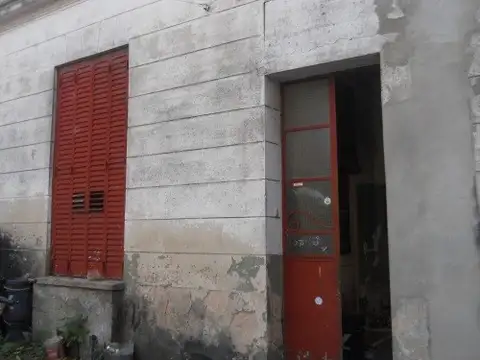 CASA EN VENTA EN LA PLATA CALLE 9 E/ 34 Y 35