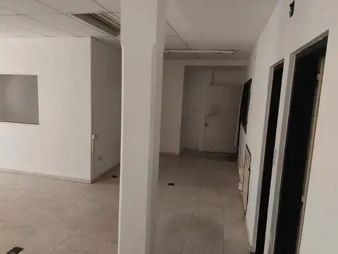 Galpon en Alquiler 20  mts Frente