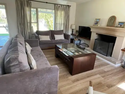 ALQUILER TEMPORARIO GALAPAGOS 4 dormitorios