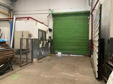 LOCAL DEPOSITO 1500M2 EN VENTA TOLOSA LA PLATA