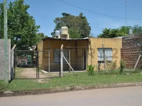 Mariano Fregueiro 4800, Piso 0