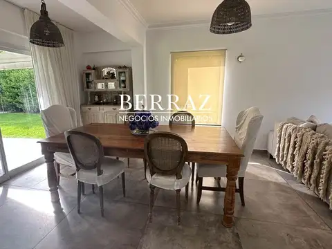 Casa 6 ambientes con 3 baños