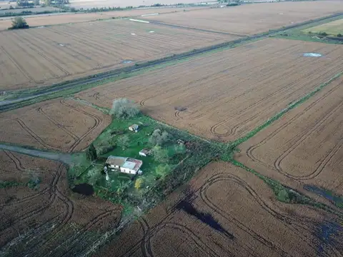 Campo en venta - 2 Dormitorios 1 Baño - Cochera - 23.000Mts2 - Exaltación de La Cruz