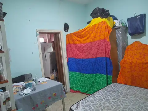 Casa con lote propio en venta Caseros