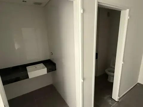 VENTA OFICINA PISO ALTO - 138MTS C/BALCON - A ESTRENAR - Belgrano