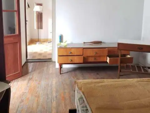 Depto Tipo Casa en Venta 40 años