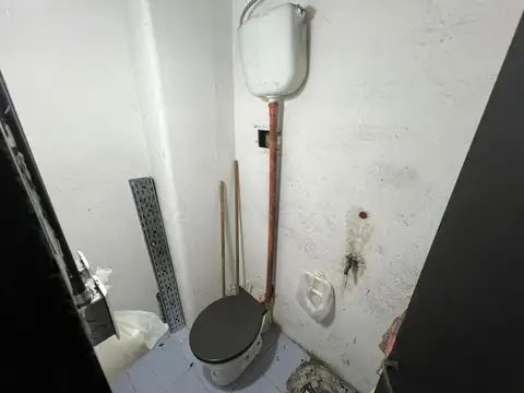 LOCAL VENTA FLORES EN ESQUINA