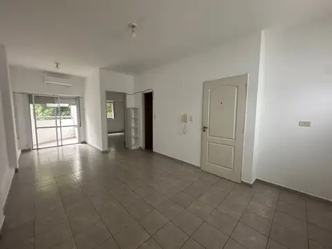 Departamento en alquiler. Ubicado en 118 69 y 70