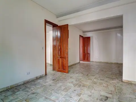 Casa en Venta en Villa del Parque, USD 230.000