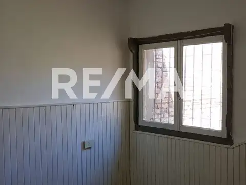 Casa 5 ambientes con 1 baño