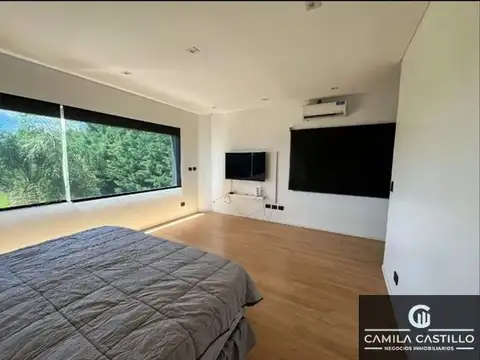 Casa en venta c/ cochera en Lagos de Canning 5 ambientes