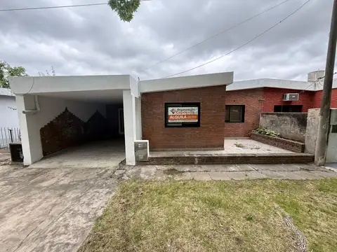ALQUILER CASA / COMERCIAL EN VILLA CONSTITUCION