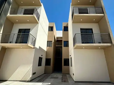 VENTA AMPLIO DEPARTAMENTO A ESTRENAR GODOY CRUZ