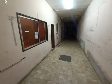 Galpon en Alquiler en Lomas del Mirador, $ 1.500.000