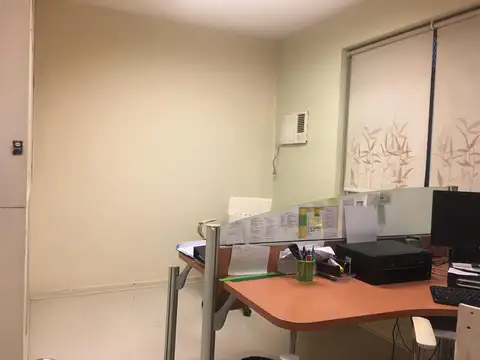 Oficina 2 ambientes con 2 baños