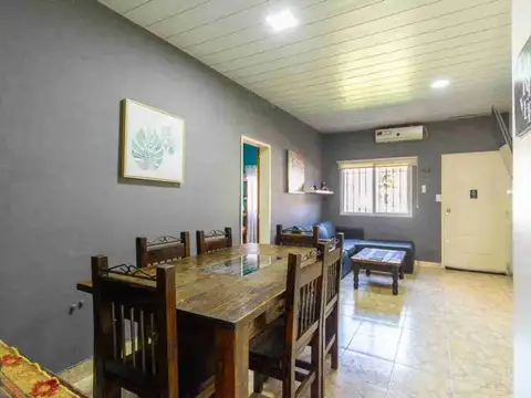 Casa 3 ambientes con 2 baños
