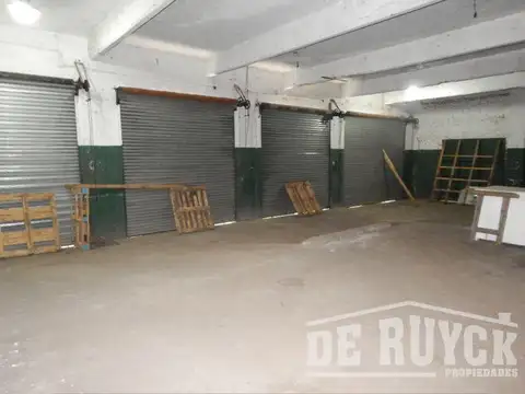 Oficina en Venta con 1 cochera