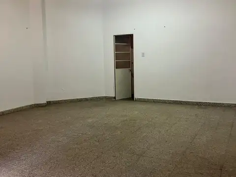 Local en Alquiler en Caseros, $ 400.000
