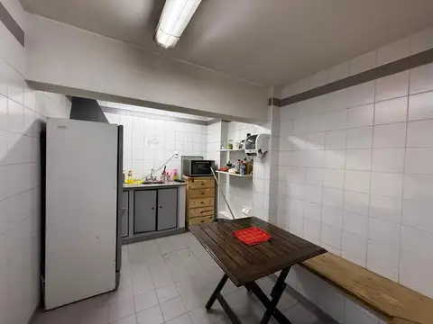 Galpon en Alquiler en Rafael Calzada, $ 3.500.000