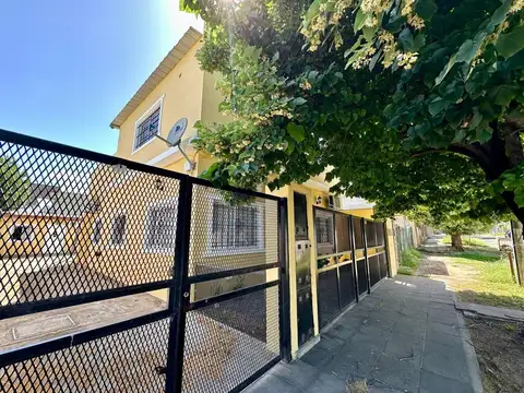 Departamento tres ambientes en alquiler en Escobar Centro