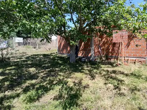 Casa 2 dorm a terminar