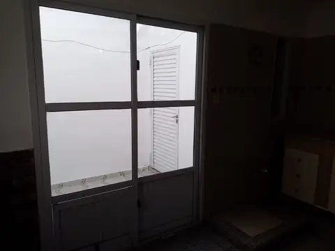 Depto Tipo Casa en Alquiler de 1 dormitorio