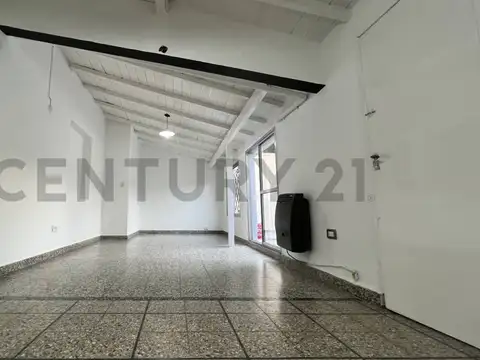 Nicasio Oroño 6400, Piso 0